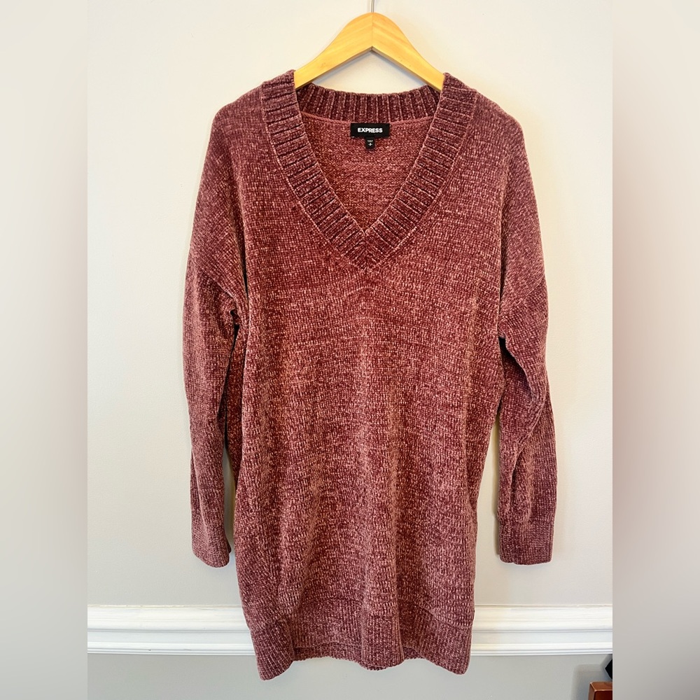 EXPRESS size Small - long sleeve , Vneck sweater dress - pre owned